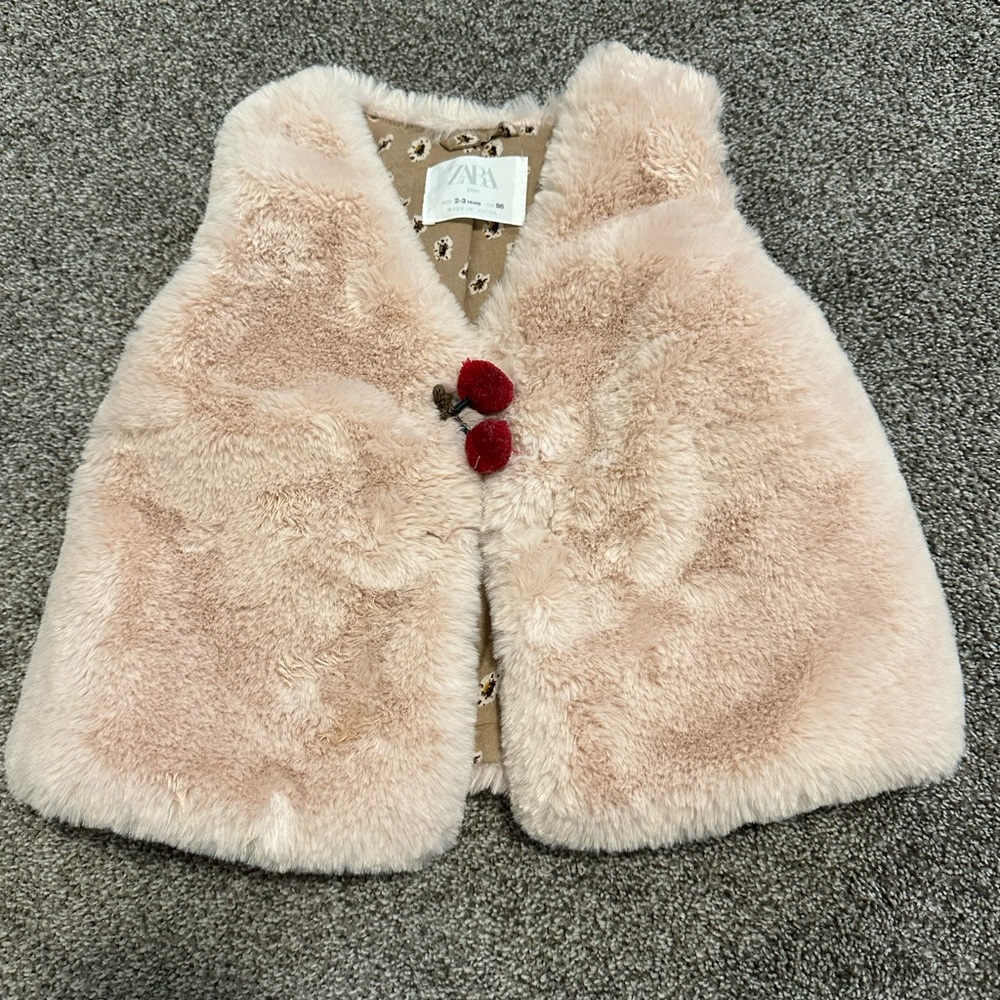 Girl fluffy vest